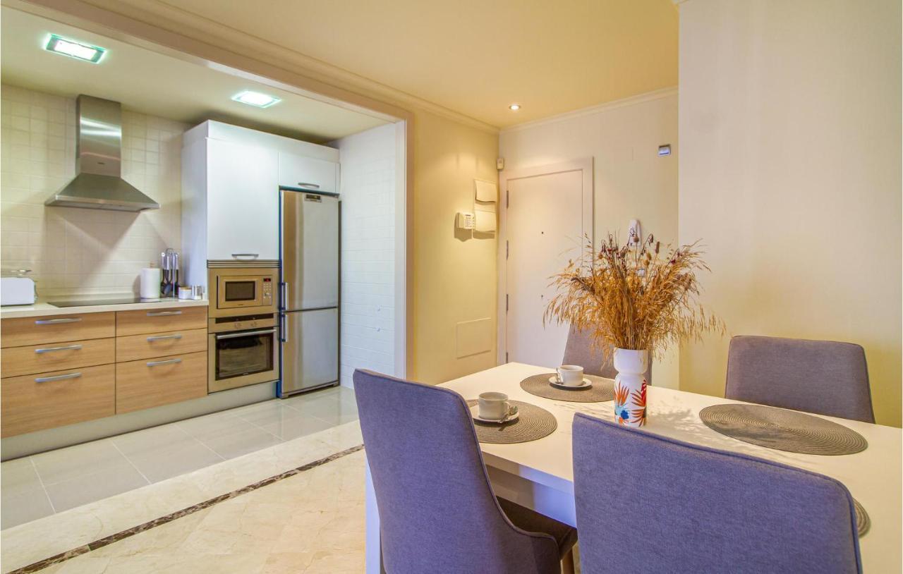 Amazing Apartment In Los Alcazares With Kitchen Eksteriør bilde